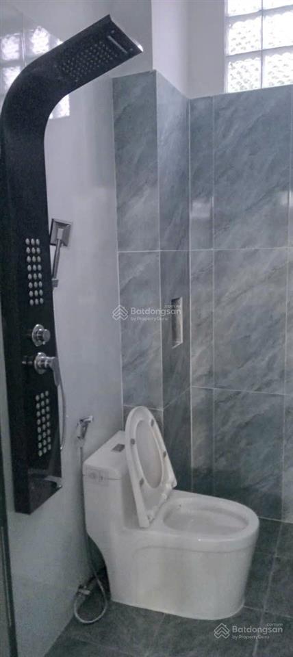 Bán nhà 1 trệt 1 lầu 4.2x14.3 giá 2.8 tỷ, biên hòa, hẻm nhựa 5m
