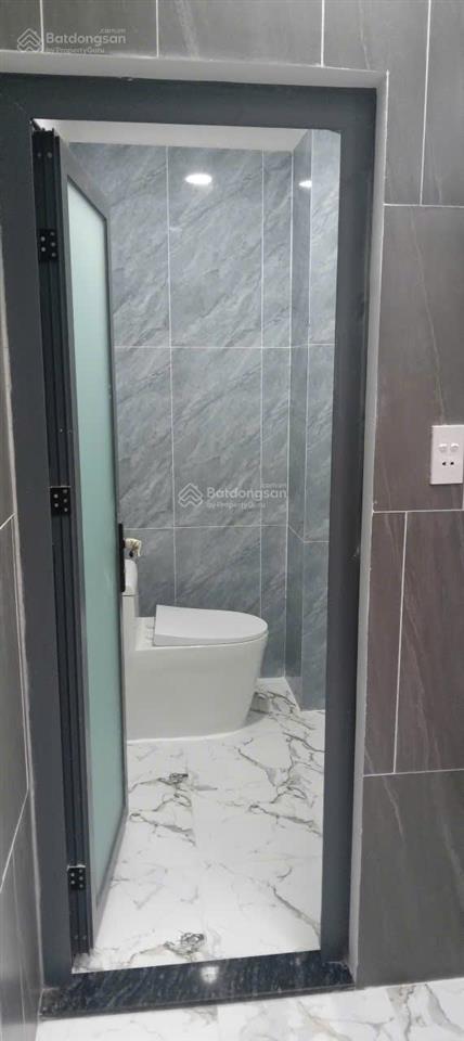 Bán nhà 1 trệt 1 lầu 4.2x14.3 giá 2.8 tỷ, biên hòa, hẻm nhựa 5m