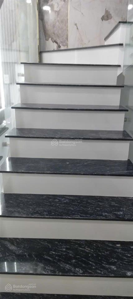 Bán nhà 1 trệt 1 lầu 4.2x14.3 giá 2.8 tỷ, biên hòa, hẻm nhựa 5m