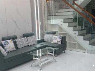 Bán nhà 1 trệt 1 lầu 4.2x14.3 giá 2.8 tỷ, biên hòa, hẻm nhựa 5m