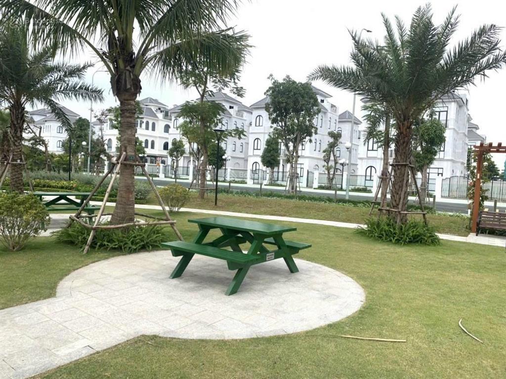 Chính chủ bán biệt thự view hồ vvip dự án vinhomes green villas, giá cả thương lượng
