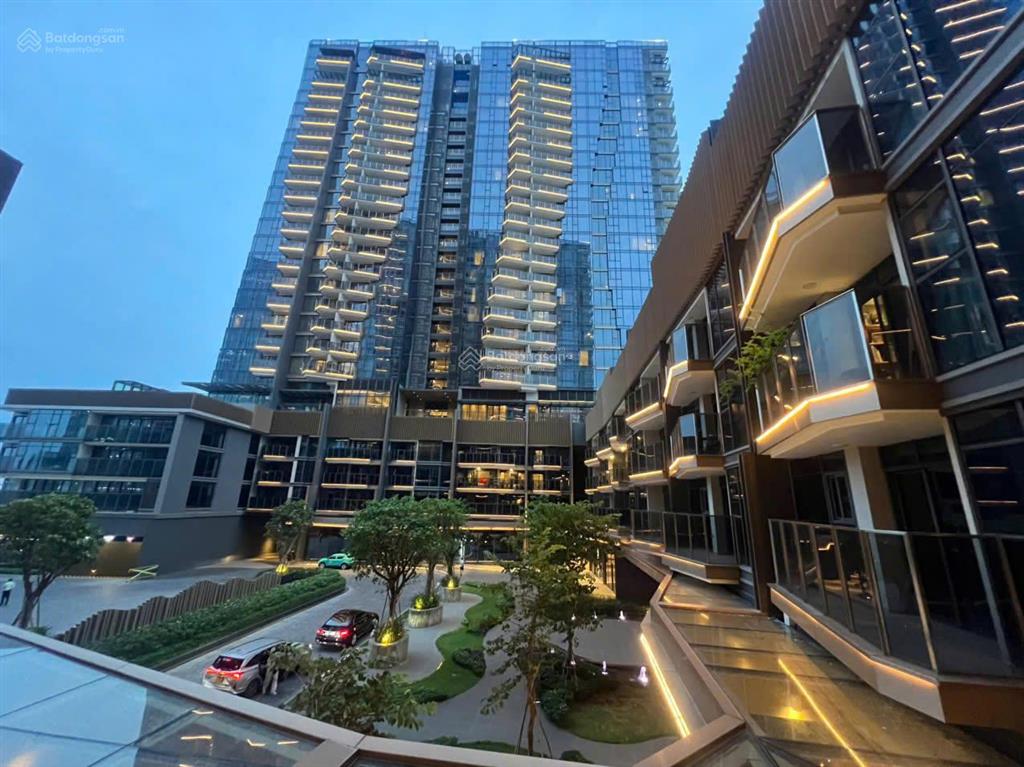 Chính chủ cần bán căn 1 phòng ngủ metropole opera 0916 990 ***