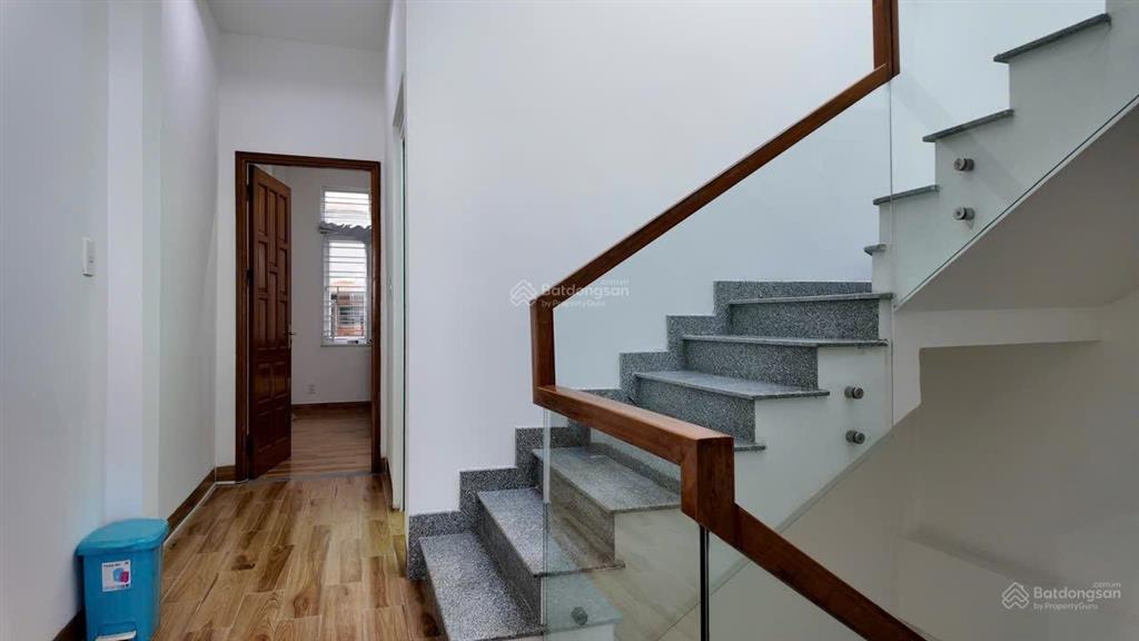 Chính chủ bán nhà 4 tầng đường cao xuân dục , hải châu ngay trung tâm đường 5m5