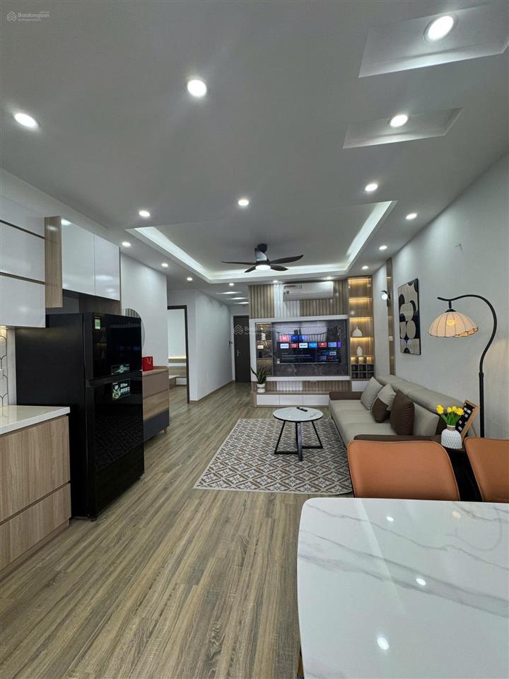 Cho thuê căn góc hh3 linh đàm dt 76m2, 3pn, view hồ siêu thoáng, tầng cao, full nội thất, 10tr/th
