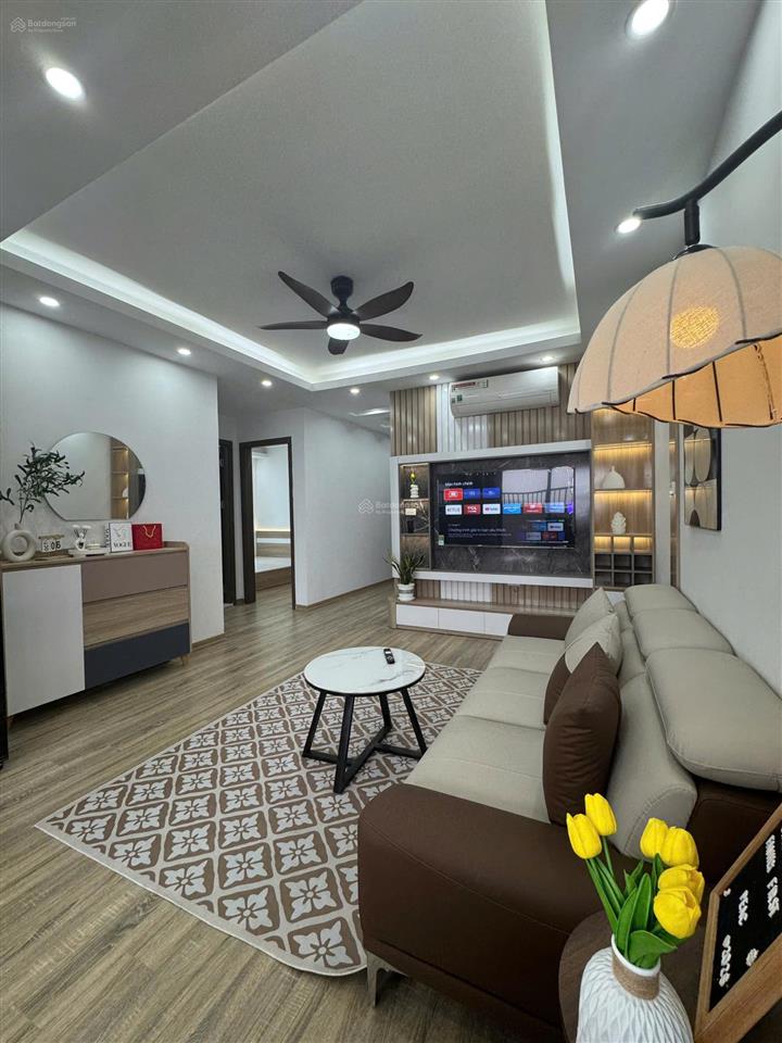 Cho thuê căn góc hh3 linh đàm dt 76m2, 3pn, view hồ siêu thoáng, tầng cao, full nội thất, 10tr/th