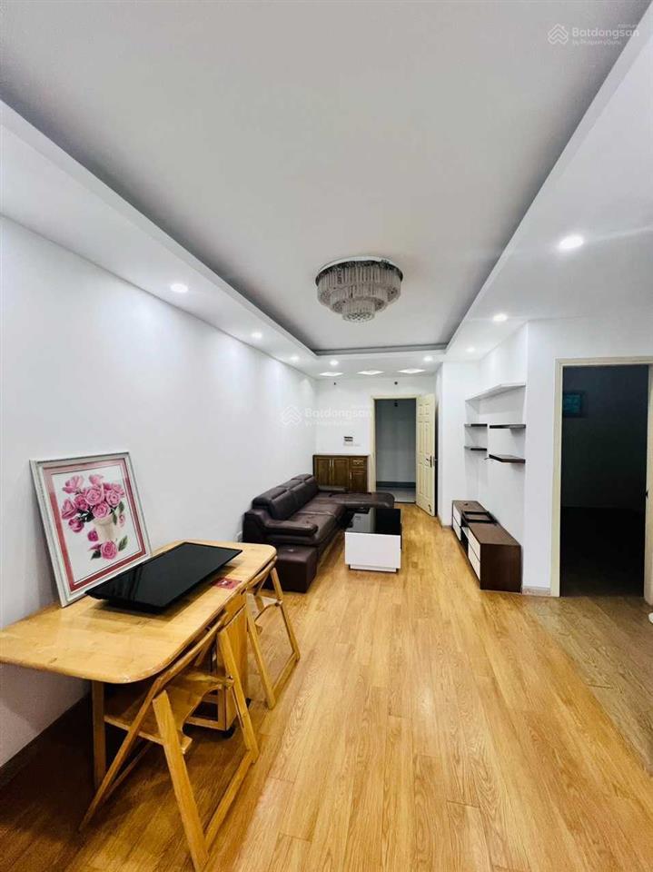 Cho thuê 2 ngủ ở được luôn tòa hh3a linh đàm hoàng mai hà nội