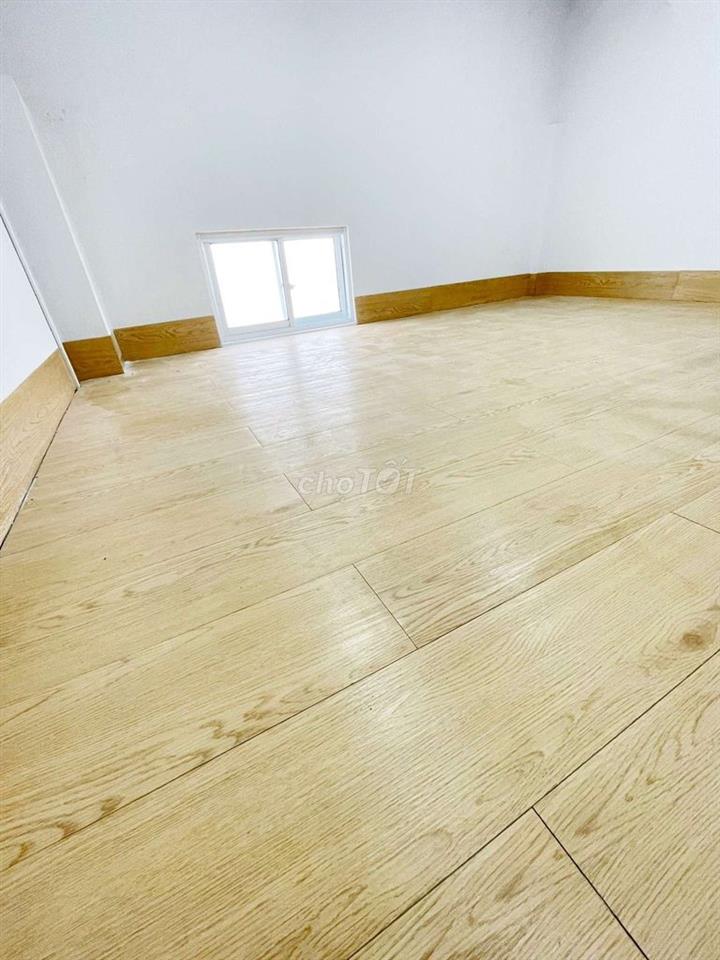 (🌹40tr) Nhà 3,5x4m 2 lầu ngay Ngã tư Lạc Long Quân Âu Cơ