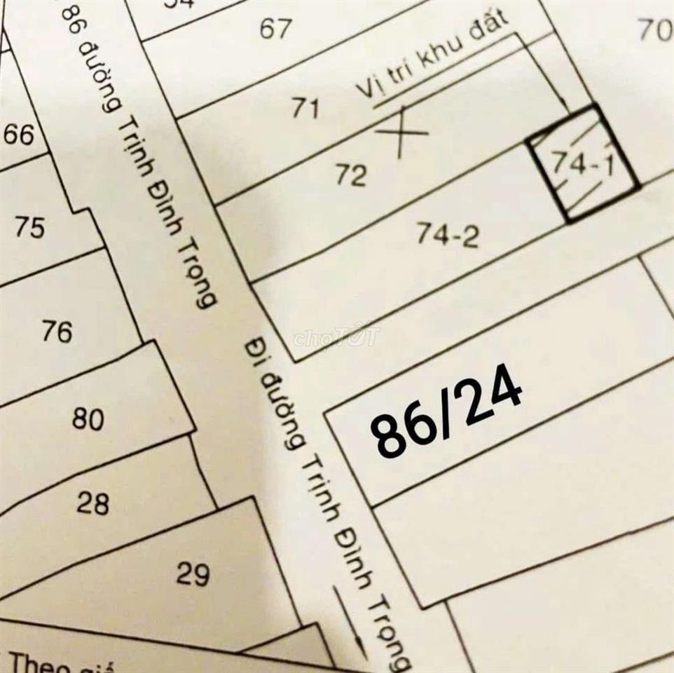 Nhà 2 lầu ngay Ngã Tư Lạc Long Quân Âu Cơ