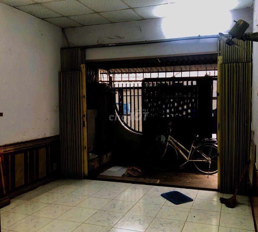 NHÀ HIẾM 4,8x15=72 m2  CHỈ 3,7 TỎI tô ngọc vân Q.12 . TPHCM