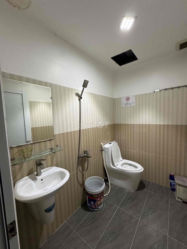 CHỈ CÒN 2 PHÒNG TRỌ ĐẸP PHƯỚC LONG B – RỘNG 35 M² GẦN UTE, FPT, UFM
