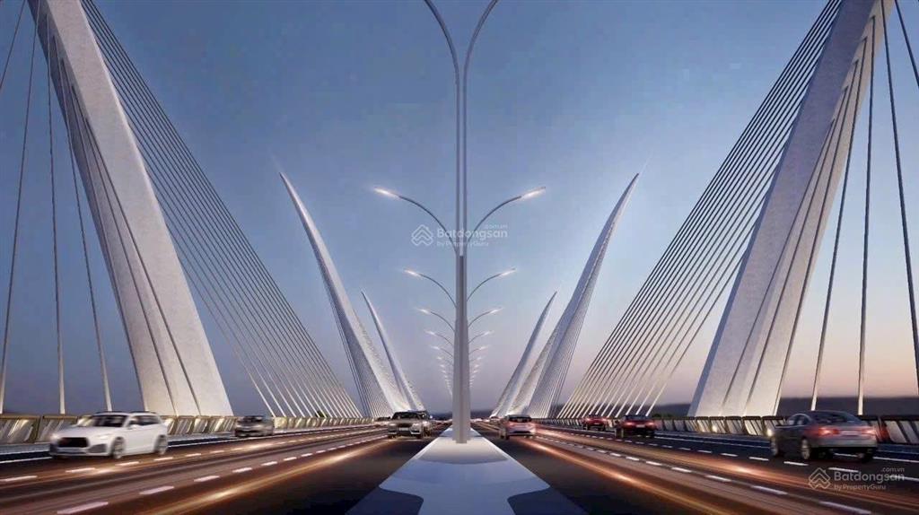 Chính chủ bán căn 2 ngủ toà j1, view thoáng vĩnh viễn, ban công hướng bắc, giá bán gđ chỉ 99tr/m2