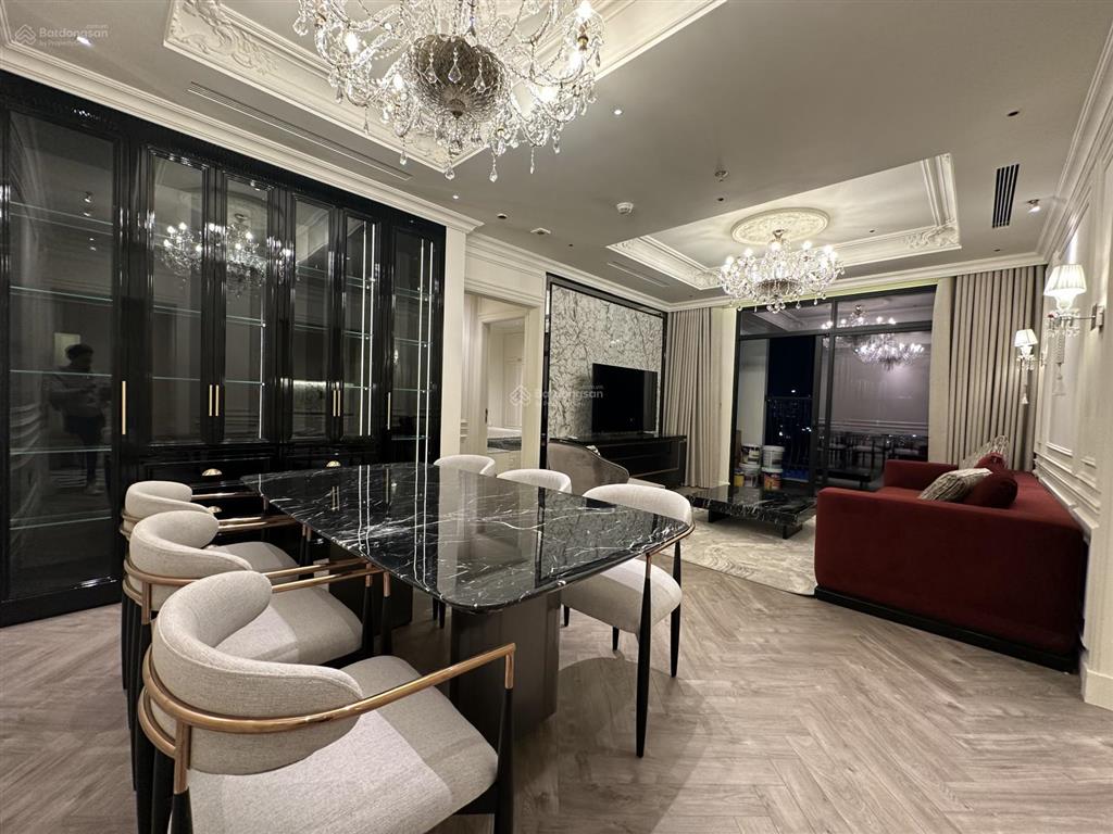 Bán duplex vip, diện tích 137m2 3 ngủ 2 vs, view panorama toàn thành phố, giá ngang căn 3 ngủ