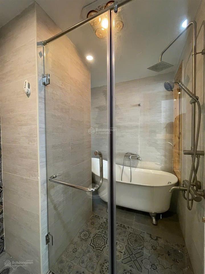 Chính chủ bán căn 2 ngủ full nội thất, view pháo hoa thoáng vĩnh viễn, có slot đỗ xe ô tô