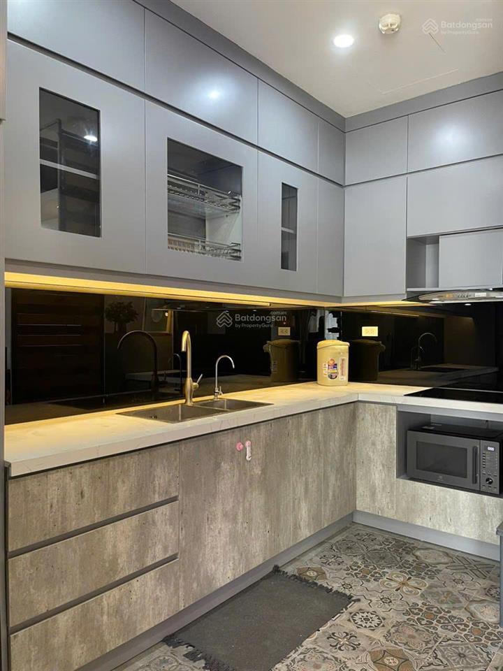 Chính chủ bán căn 2 ngủ full nội thất, view pháo hoa thoáng vĩnh viễn, có slot đỗ xe ô tô