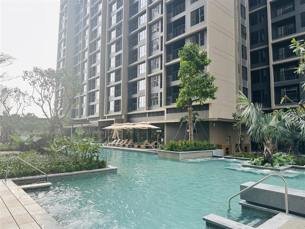 Căn 2 ngủ 54m2 toà s5, view bể bơi nội khu cực đẹp, tầng trung cực đẹp, giá tốt thị trường