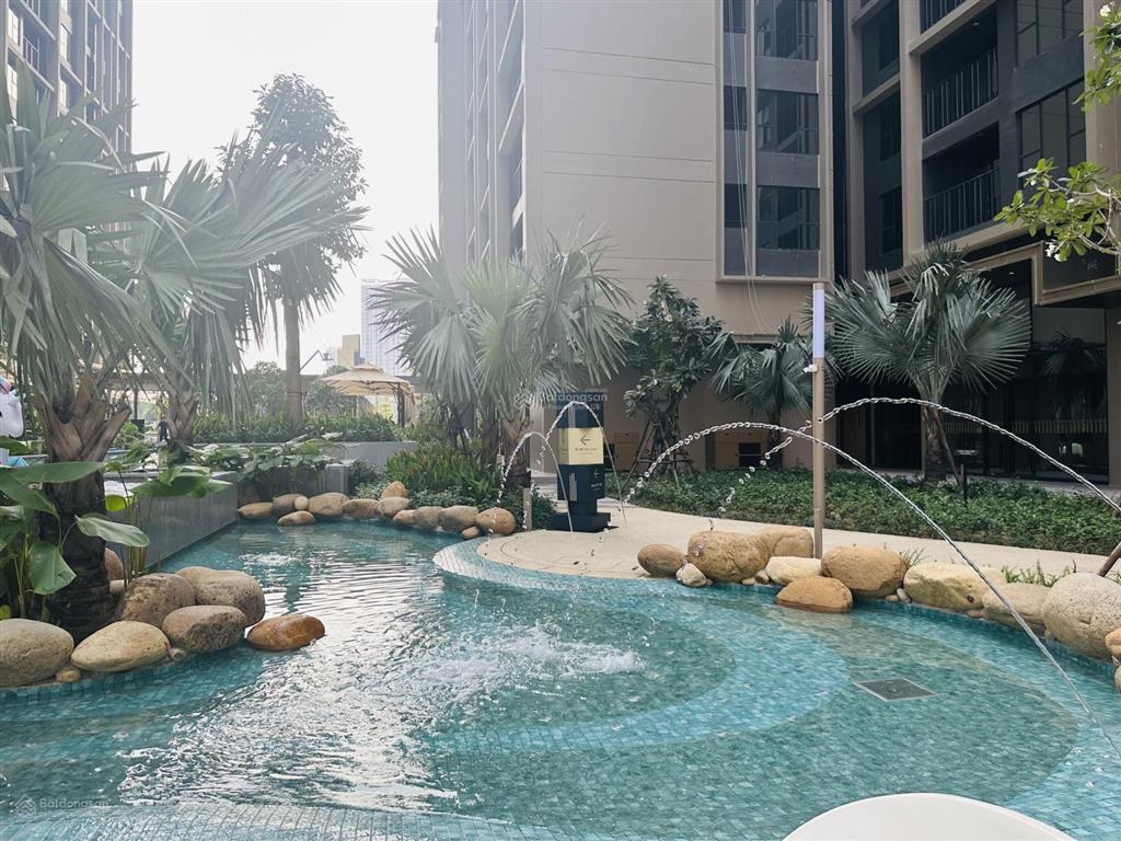 Căn 2 ngủ 54m2 toà s5, view bể bơi nội khu cực đẹp, tầng trung cực đẹp, giá tốt thị trường