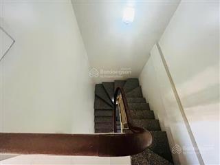 Chính chủ cần bán nhà đang ở 25m2x5 tầng ngõ 276 đại từ rất gần chợ. e chủ 0974 586 *** mr hiệp