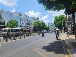 Giảm 5 tỷ bán gấp nhà 5 tầng góc 3 mặt tiền có bẻ bơi