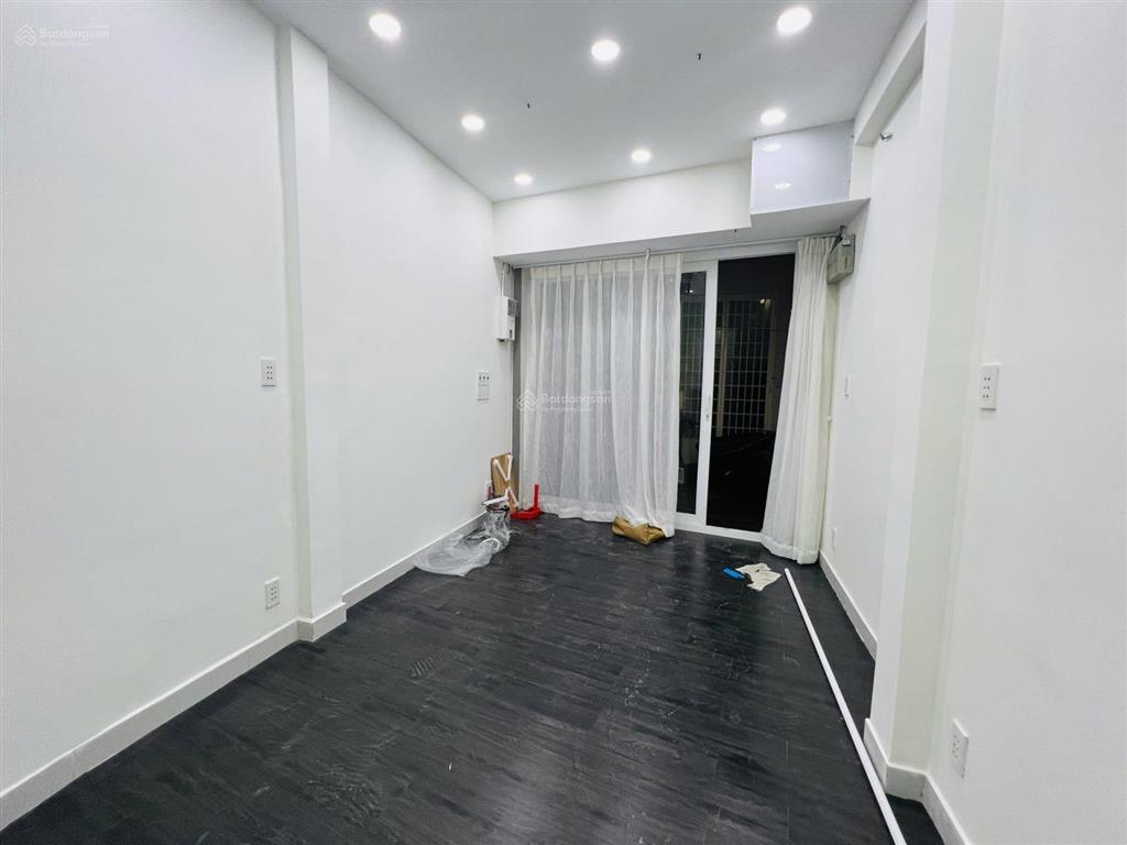 Giảm 200 triệu bán nhà hẻm đẹp  đường vườn chuối, phường 4, quận 3