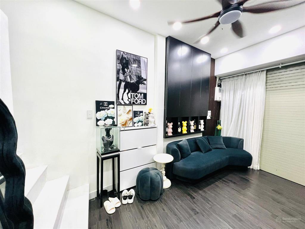 Giảm 200 triệu bán nhà hẻm đẹp  đường vườn chuối, phường 4, quận 3