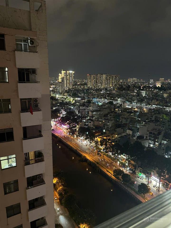Giảm 200 triệu bán căn góc chung cư screc tower, quận 3