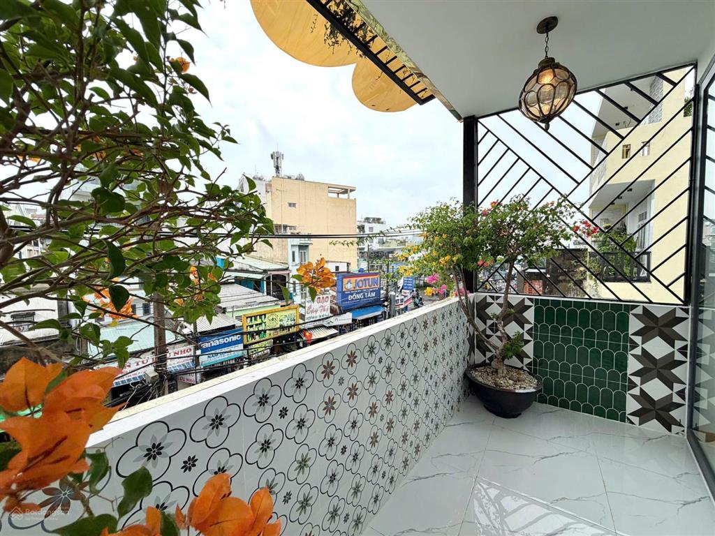 Giảm 2 tỷ bán nhà mặt tiền phan văn trị, p.11, bình thạnh