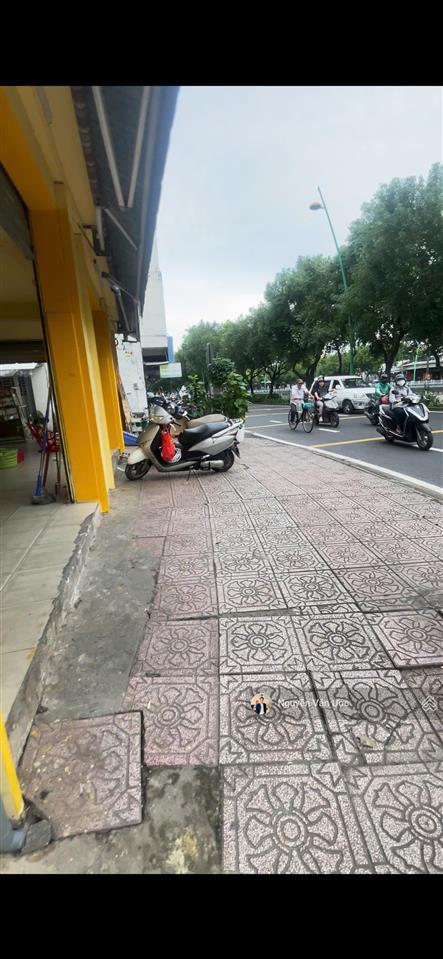 Giảm 5 tỷ bán nhà mặt tiền trường sa, p.14, phú nhuận  vị trí đẹp, thuận lợi kinh doanh