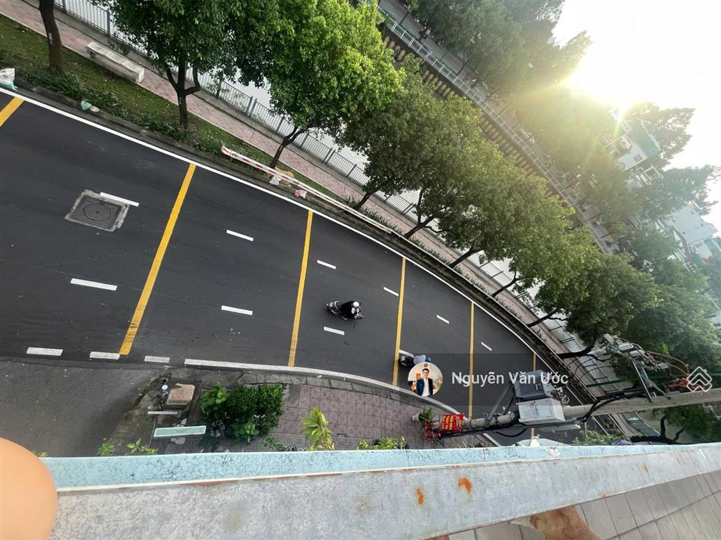 Giảm 5 tỷ bán nhà mặt tiền trường sa, p.14, phú nhuận  vị trí đẹp, thuận lợi kinh doanh