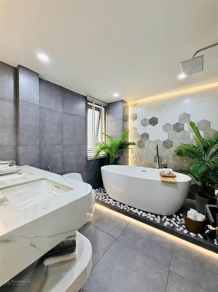 Bề ngang nhà 5m70 đúng nghĩa vila gò vấp quá đã