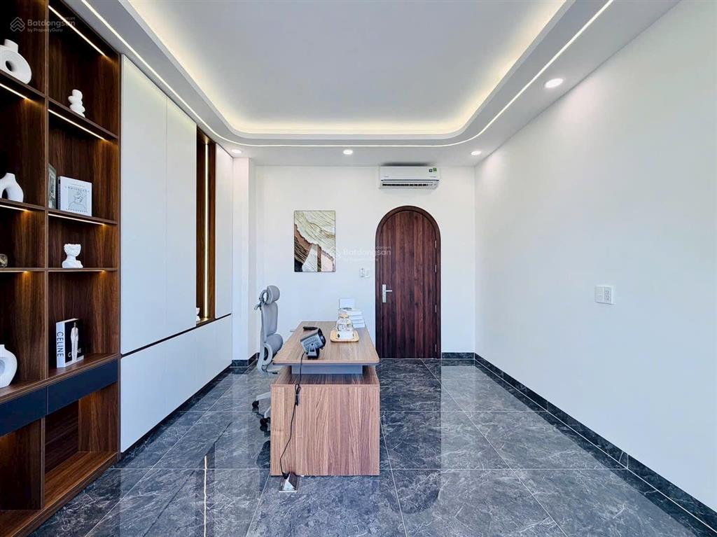 Siêu phẩm xây mới sát bên emart phan huy ích