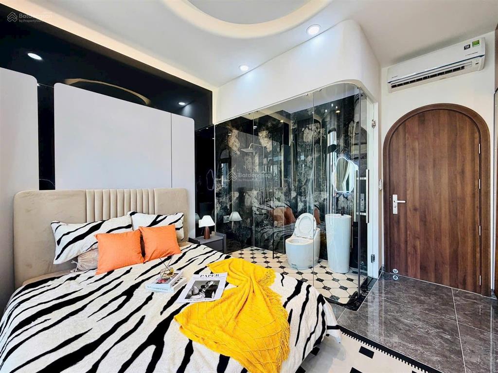 Siêu phẩm xây mới sát bên emart phan huy ích