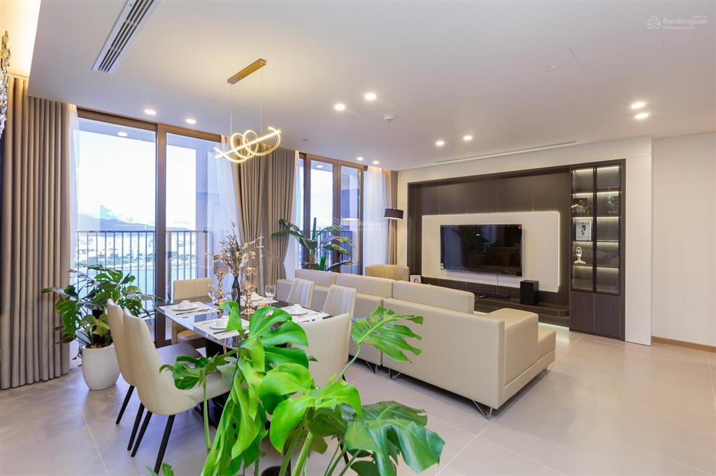 Quỹ căn vip 84m2 view trực diện sông hàn, căn góc 2pn tầng cao, hỗ trợ vay tối đa 85%