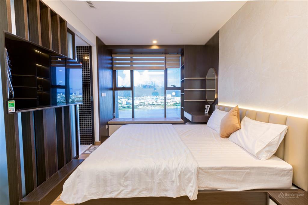 Quỹ căn vip 84m2 view trực diện sông hàn, căn góc 2pn tầng cao, hỗ trợ vay tối đa 85%