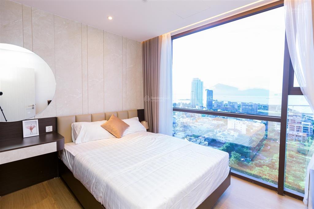 Quỹ căn vip 84m2 view trực diện sông hàn, căn góc 2pn tầng cao, hỗ trợ vay tối đa 85%