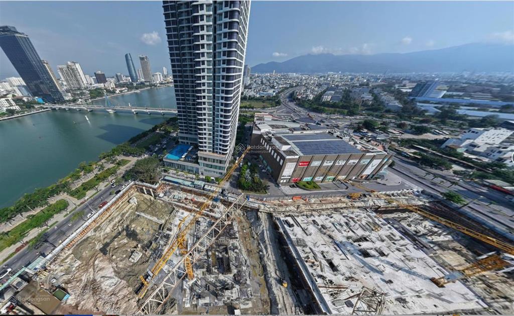 Nổi bật căn góc 2pn+1 view trực diện cầu sông hàn giá chỉ 6,3 tỷ