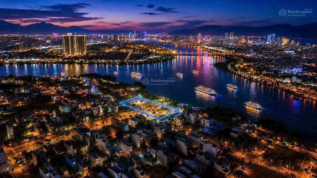 Căn góc 3pn slight view toàn thành phố, ngã ba sông và pháo hoa diff