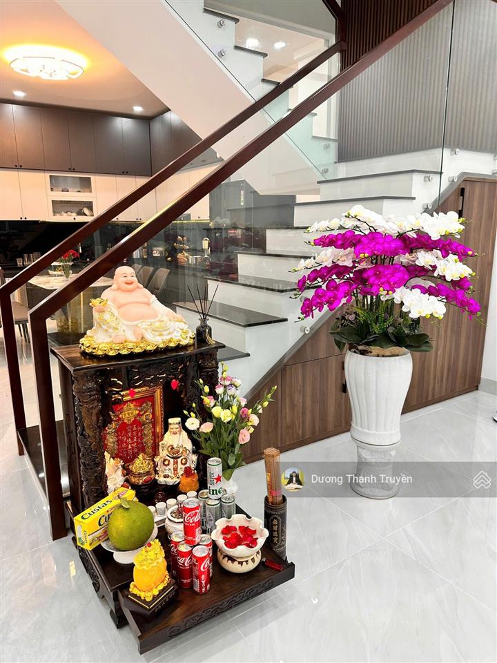 Nhà đẹp 2 tầng vĩnh châu vĩnh hiệp nha trang  sổ hồng hoàn công chuẩn  ô tô đỗ sân  giá 5,9 tỷ