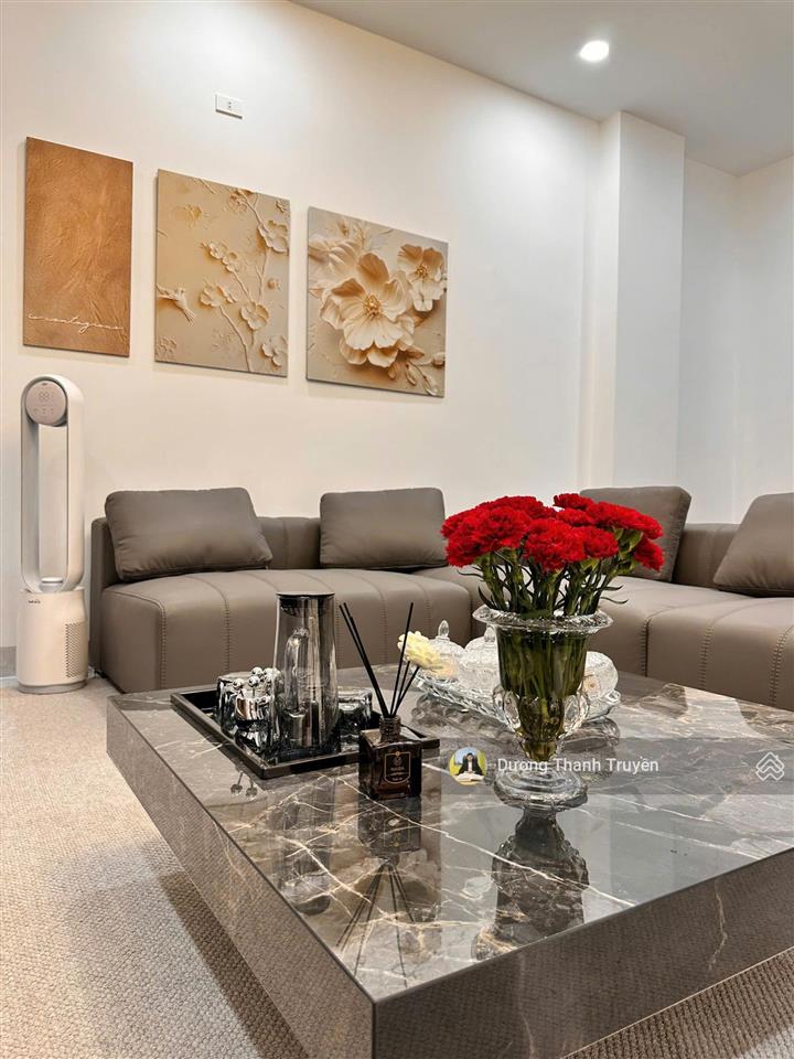 Nhà đẹp 2 tầng vĩnh châu vĩnh hiệp nha trang  sổ hồng hoàn công chuẩn  ô tô đỗ sân  giá 5,9 tỷ