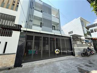 Bán nhà đẹp 3 tầng gần biển, đường ô tô, ngang đẹp 7,05m, có sẵn điện năng lượng mặt trời, 7,7tỷ tl