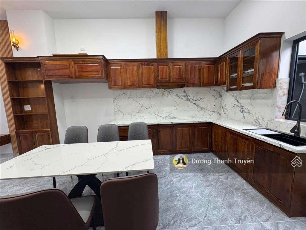 Bán nhà đẹp 3 tầng mới 100% tại vĩnh ngọc gần bờ kè sông cái  đường oto 3m  giá tốt chỉ 3,75 tỷ