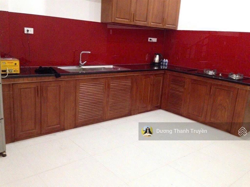 Bán nhà 4 tầng gần biển hòn chồng, vị trí đắc địa, khai thác lưu trú, tặng full nội thất, 10,5 tỷ