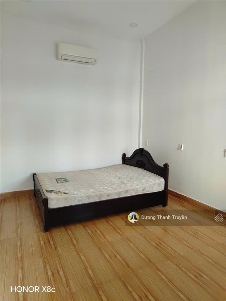 Bán gấp căn biệt thự 3 tầng view trực diện sông, vị trí hiếm cạnh dự án sungroup, gần biển, 16 tỷ