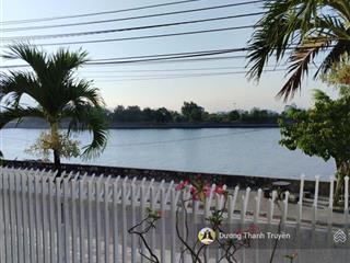 Bán gấp căn biệt thự 3 tầng view trực diện sông, vị trí hiếm cạnh dự án sungroup, gần biển, 16 tỷ