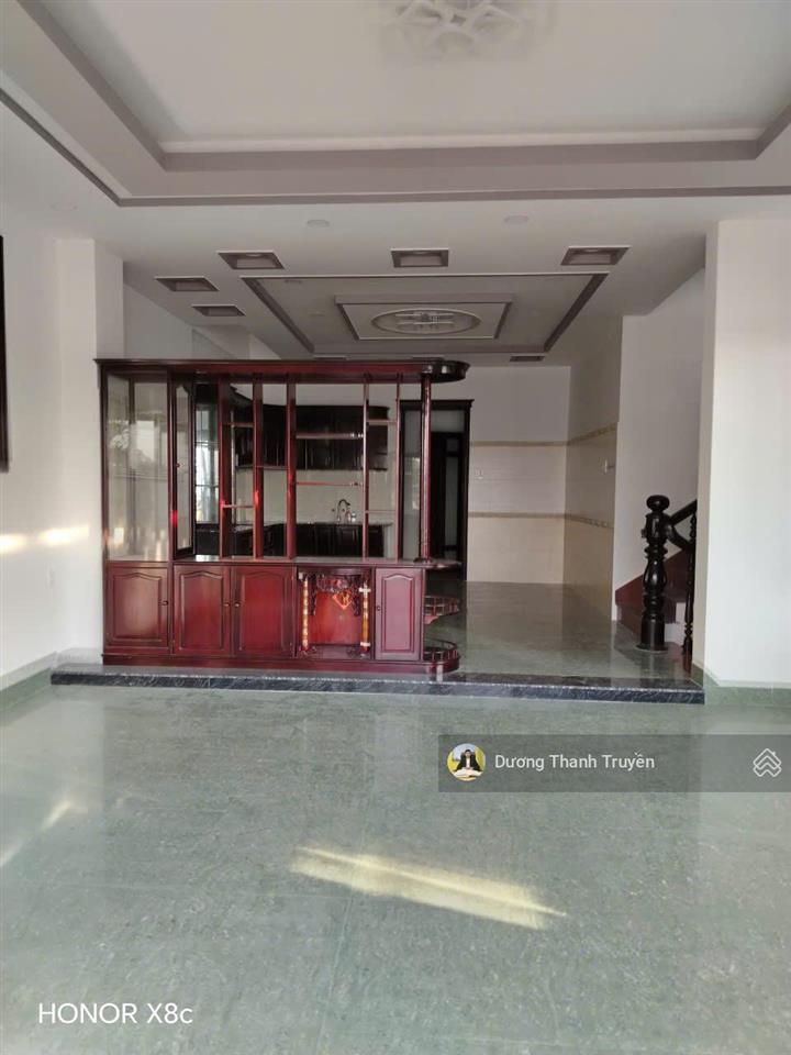 Bán gấp căn biệt thự 3 tầng view trực diện sông, vị trí hiếm cạnh dự án sungroup, gần biển, 16 tỷ