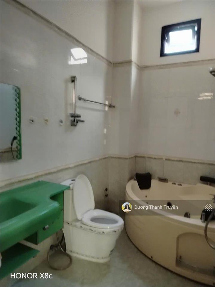 Bán gấp căn biệt thự 3 tầng view trực diện sông, vị trí hiếm cạnh dự án sungroup, gần biển, 16 tỷ