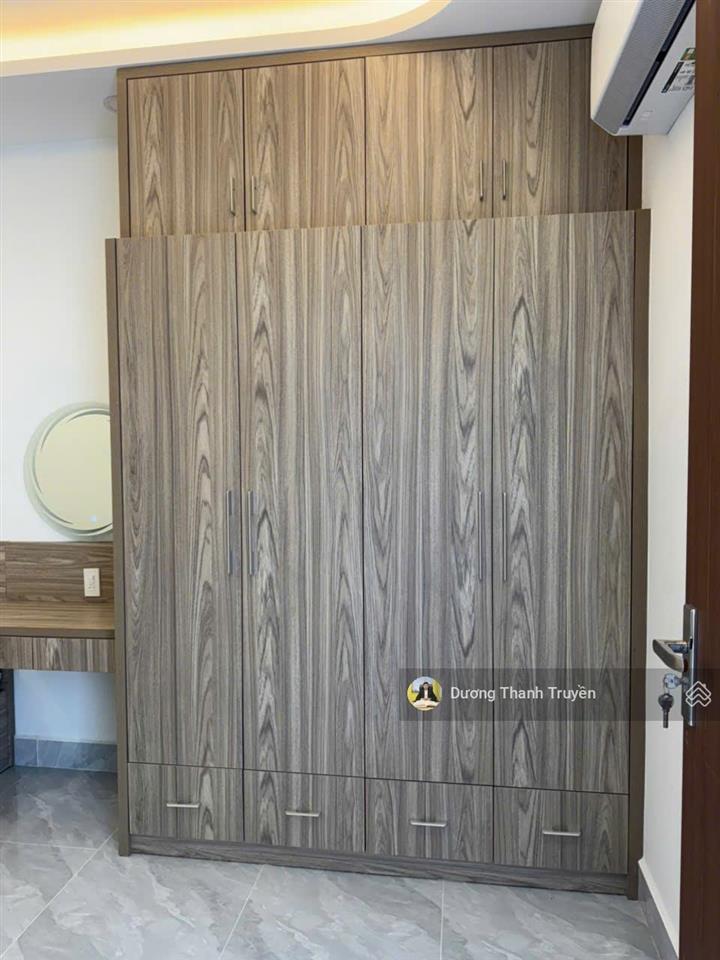 Giảm sâu 1 tỷ 350 bán gấp nhà 2 tầng vĩnh nguyên gần biển, full nội thất cao cấp, dt 97,4m2, sẵn sổ