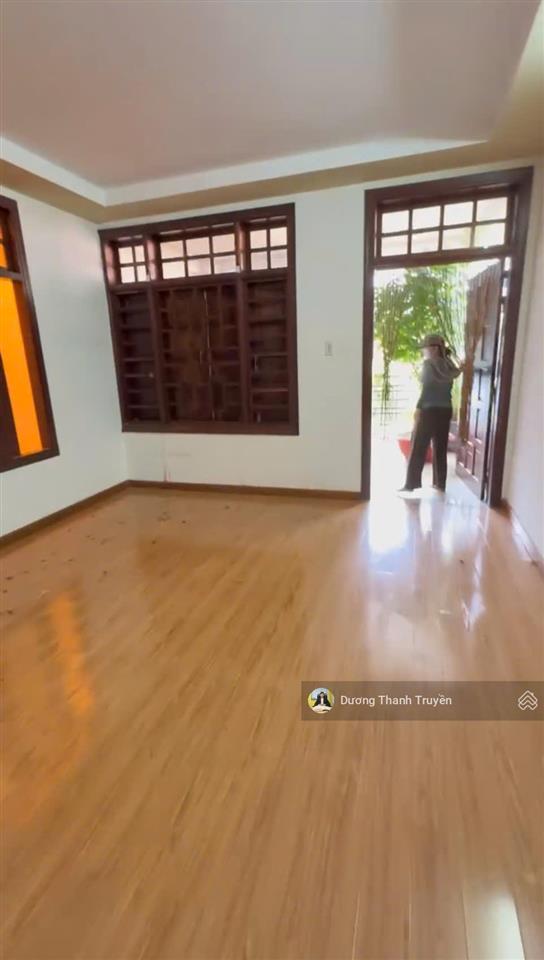 Bán nhà 3 tầng mặt tiền dã tượng gần biển trung tâm nha trang, vị trí kinh doanh đắc địa, giá 15 tỷ