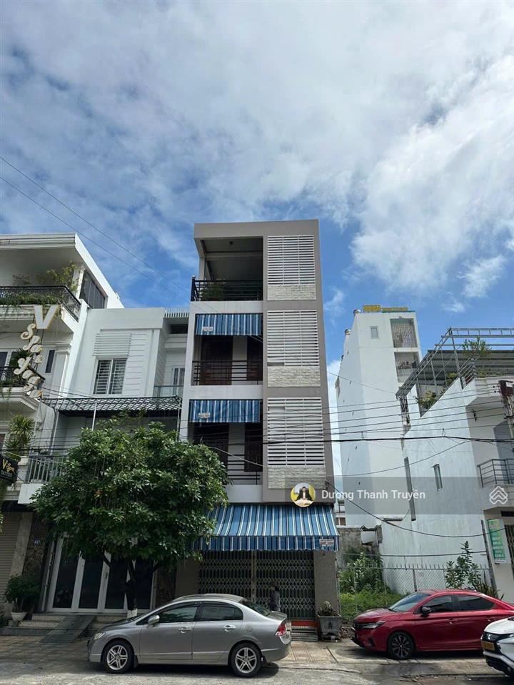 Bán nhà 3 tầng mặt tiền dã tượng gần biển trung tâm nha trang, vị trí kinh doanh đắc địa, giá 15 tỷ