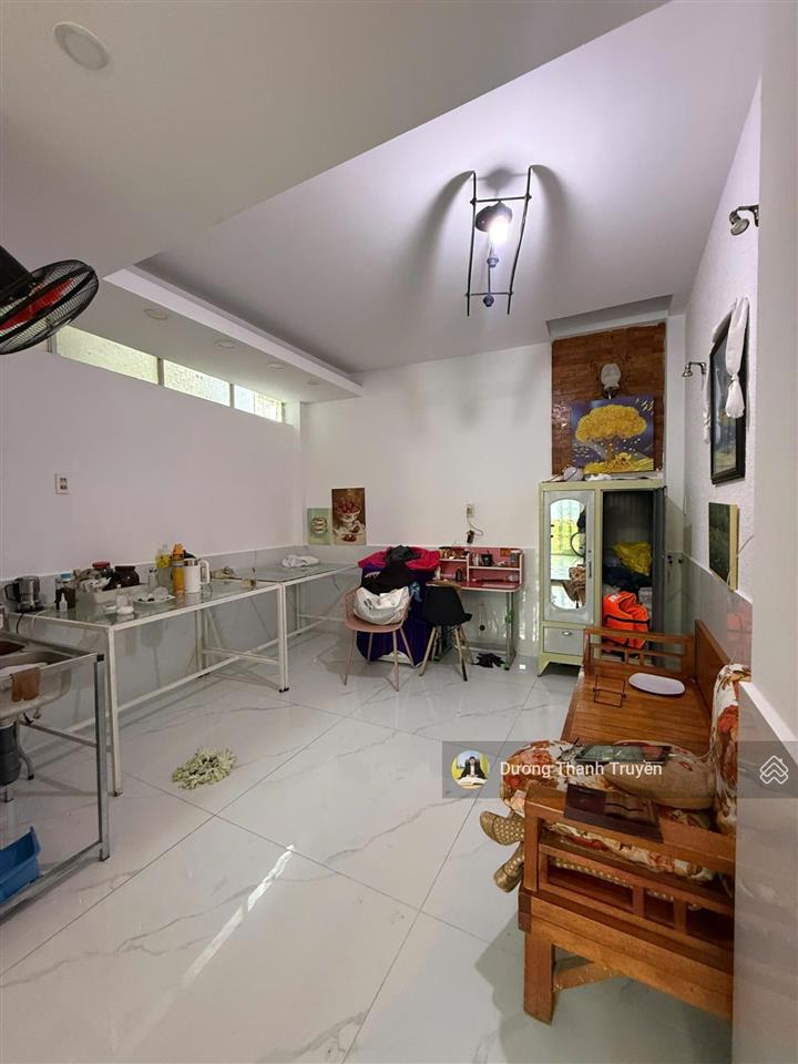 Bán nhà 4 tầng gần biển mặt tiền đường hồng lĩnh ngay trung tâm khu bàn cờ nha trang giá chỉ 5 tỷ