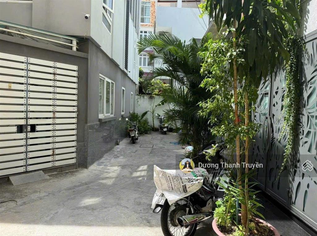 Bán nhà 4 tầng hẻm ô tô bạch đằng khu phố tây nha trang  cách biển 400m  giá chỉ 6 tỷ bớt lộc
